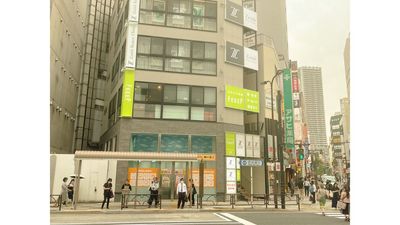 FEEEP池袋東口店 	FEEEP池袋東口店｜定員 1名カウンター席｜席番号2(C)の室内の写真