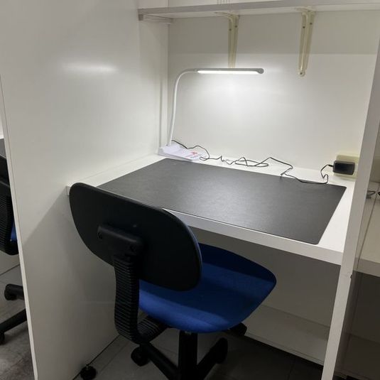 【まなびステーション厚木】PCエリア 6番席 - まなびステーション厚木