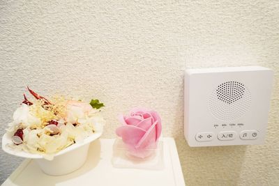 トイレ（流水音が流れます） - レンタルサロンRENTARO北堀江店 完全個室プライベートサロンの設備の写真