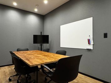 ＜渋川市渋川にある貸し会議室＞商談、オンラインMTG、習い事など・・高速Wi-Fi＆綺麗な空間で落ち着いた使用が可能♪ - midscape -ミッドスケープ-