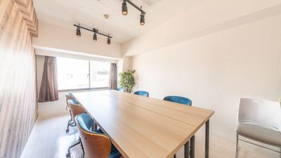 653_NEXTAKE会議室新大阪の室内の写真