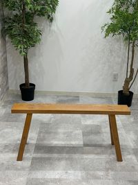 【無料貸出】無印のベンチも撮影でご利用ください - photo space HISAYA / スタジオhiyori 和室/白壁/メイクスペース/トイレもある撮影レンタルスペースの設備の写真