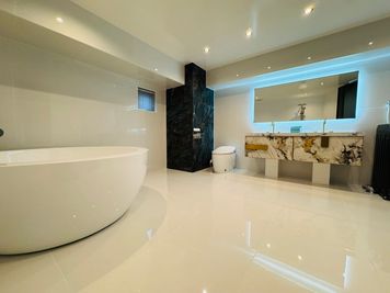 Luxury Sweet5F パーティや記念日は特別なSweetで！豪華魅惑のLuxury空間の室内の写真