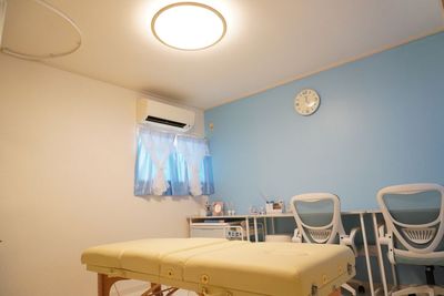 調光式ライト（暖色） - レンタルサロンRENTARO北堀江店 完全個室プライベートサロンの設備の写真