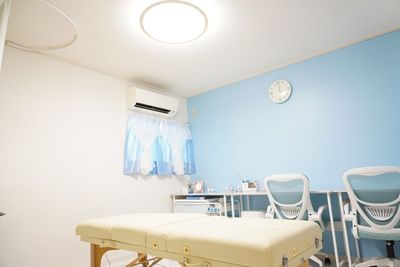 調光式ライト（白色） - レンタルサロンRENTARO北堀江店 完全個室プライベートサロンの設備の写真