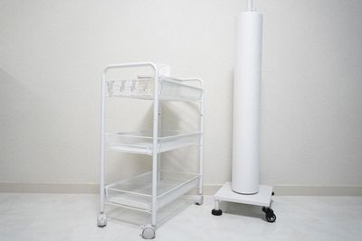 ワゴン・ペーパーシーツ - レンタルサロンRENTARO北堀江店 完全個室プライベートサロンの設備の写真