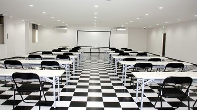 撮影会場・イベント会場・オフ会・講習会・試験会場・パーティー会場など使用目的は多種多様！ - 函館フリースタジオ＆フリースペース「はこプレイス」