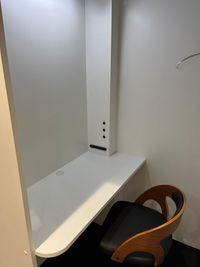 個室ブース内
現在は吸音シート貼っています - Share Nest 仙川 個室ブース１の室内の写真