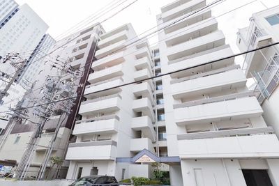 名古屋駅から徒歩5分 - Lulu(ルル)名駅 【公式】Lulu(ルル)名駅💚名駅徒歩5分、デザイナー装飾✨の室内の写真