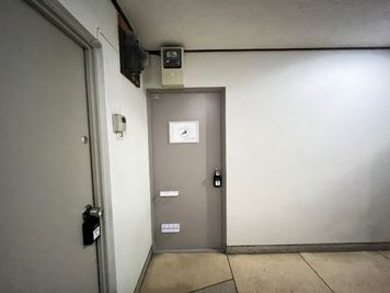 プライベートサロンくろねこスタジオ 【JR大森駅東口徒歩6分】プライベートサロンくろねこスタジオの入口の写真