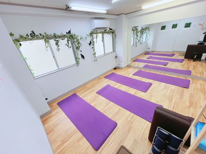 ＜無料＞
・ヨガマット４枚 - プライベートサロンくろねこスタジオ 【リピーター限定】くろねこスタジオ【特別価格】の設備の写真
