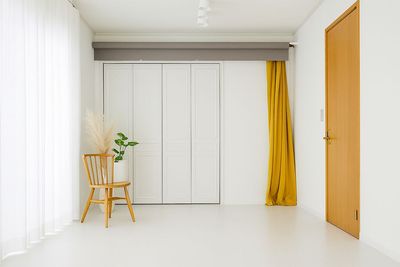 一軒家の中にある約11畳のスタジオです（東西6.2m/南北２.6m）※２階 - レンタルスペース「MONAMIE -モナミ- 」 レンタルスペース MONAMIE -モナミ-の室内の写真