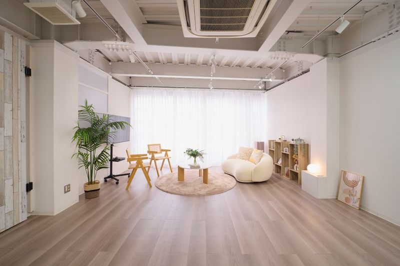 壁1面窓で自然光◎開放感のある大型スペース - 渋谷三宿スタジオ 