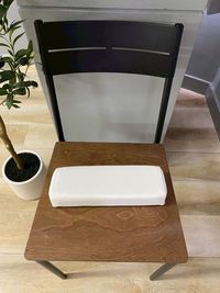ネイル用アームレスト：１個
無料でご使用いただけます。 - ルーチェ北新地 御堂筋店 レンタルサロン  ルーチェ北新地 御堂筋店の設備の写真