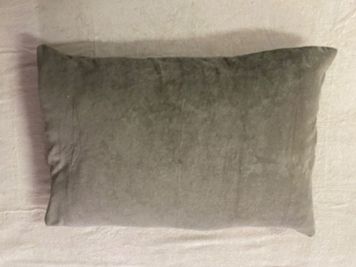 枕は４個ご用意しております。 - ルーチェ北新地 御堂筋店 レンタルサロン  ルーチェ北新地 御堂筋店の設備の写真
