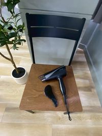 ヘアドライヤーとブラシをご用意しております。無料でご使用いただけます。 - ルーチェ北新地 御堂筋店 レンタルサロン  ルーチェ北新地 御堂筋店の設備の写真