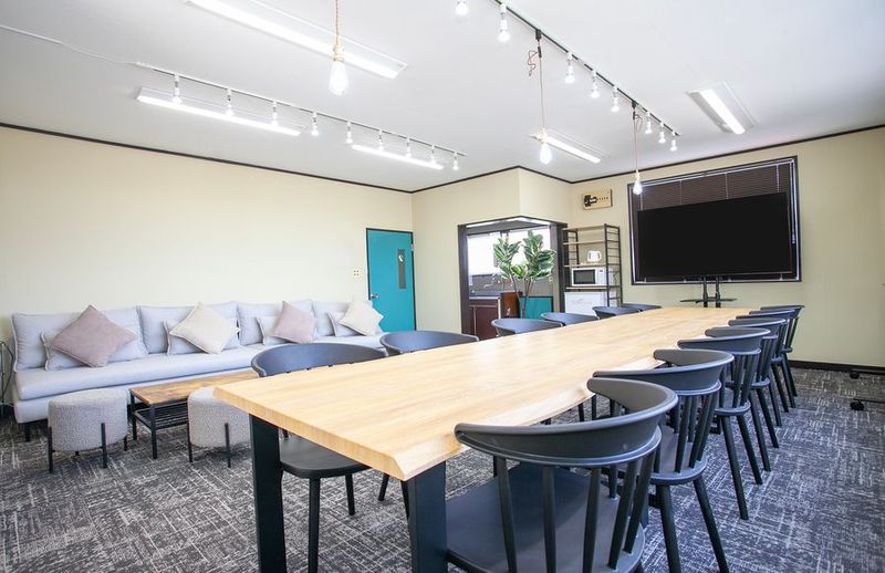 新潟駅から徒歩５分！最大２４名/パーティー/会議/懇親会 - GS貸会議室・新潟店３０２号室