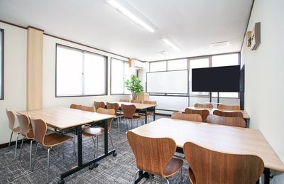 GS貸会議室・新潟店３０１号室 新潟駅から徒歩５分！最大２０名/会議/セミナー研修/懇親会の室内の写真