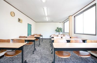 GS貸会議室・新潟店３０１号室 新潟駅から徒歩５分！最大２０名/会議/セミナー研修/懇親会の室内の写真