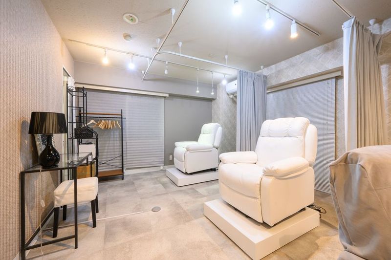 秋葉原店アイリストブース① - Salon Aina 秋葉原店