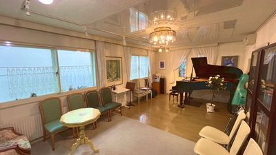 室内楽や合唱練習にもご利用いただける広さです - スタジオ檸檬（れもん）の木の室内の写真
