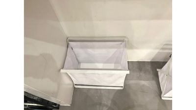 FEEEP新宿西口店 FEEEP新宿西口店｜定員 1名カウンター席｜席番号2(C)の室内の写真