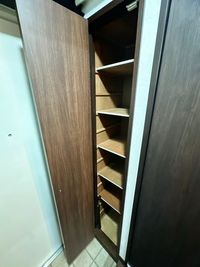 靴箱もございます。 - ライオンズマンション薬院駅南 【COYOTE】宅飲み🏠ゲーム🎮パーティ🥂フリーWiFi有の設備の写真