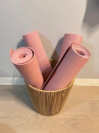 ヨガマットも置いてあります。
(ソファなど移動しても平気ですが、退出時には元に戻していただけますと幸いです。) - パレドール歌舞伎町 nullone 新宿／当日即予約可能🗓️エリア最安値💫の設備の写真