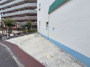 駐輪場 - SEIKA STUDY CAFE 自習×コワーキング×カフェ気分✨の室内の写真