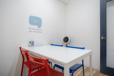 Meeting Room - SEIKA STUDY CAFE 自習×コワーキング×カフェ気分✨の室内の写真