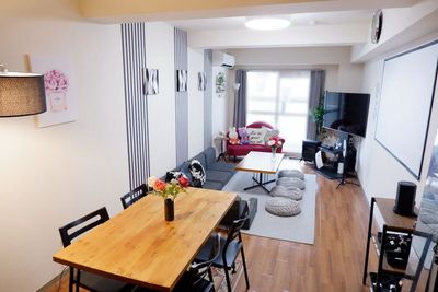 矢場町シネマスペース シネマ＆ゲームレンタルスペース THE ROOM栄の室内の写真