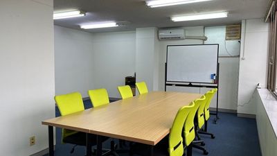 ミダス福山会議室の室内の写真