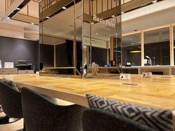 他スペースには開放的なオープン席がございます。 - BasisPoint 吉祥寺マルイ店 吉祥寺エリア4名BOX席のその他の写真