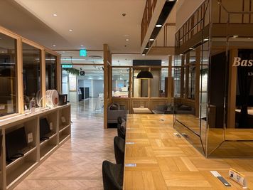 どのスペースも温もりのある落ち着いた雰囲気でございます。 - BasisPoint 吉祥寺マルイ店 吉祥寺エリア4名BOX席のその他の写真