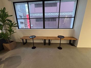 751_LOUNGE関内 レンタルスペースの室内の写真