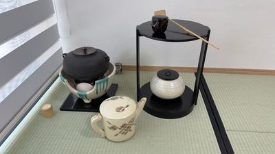 茶道具（風炉のお点前用）一式レンタル可能です。 - KIMONO TODAY 着付け・茶道のための畳のスペースの設備の写真