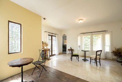 北ルーム① - グレージュハウススタジオ by KIC 自然光あふれる260㎡の大型ハウススタジオの室内の写真