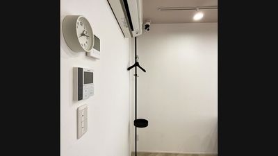 ハンガーラックあります
 - 羽根木Branch 東松原駅から徒歩1分のコワーキングスペース・会議室の室内の写真