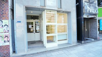 大通り沿い(国道153号線)からスペースを撮った外観写真です。 - レンタルスペース・スタジオ『ナガスタ』 長堀橋駅徒歩3分！多目的スペース『ナガスタ』の外観の写真
