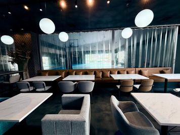 COURTSIDEの室内の写真