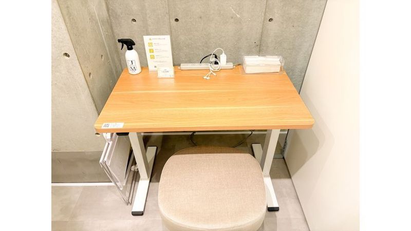 FEEEP学芸大学東口店｜定員 1名カウンター席｜席番号13C - FEEEP 学芸大学駅東口店