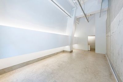 駅近！麻布十番駅から近く、天井が高い白とコンクリートの素敵な空間 - azabujuban gallery plus