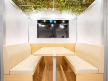 🌟大事な商談に最適🌟【上野駅徒歩1分｜定員6名の商談ルーム】半個室/無料Wi-Fi/電源/55inモニター - FEEEP上野店
