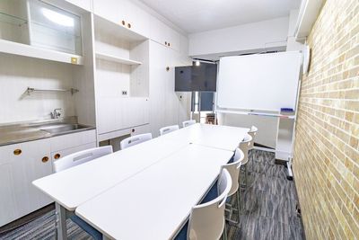 【名古屋駅徒歩5分！8名利用可！】モニター・WiFi・ホワイトボード全て無料！ふれあい貸し会議室 名古屋D - ふれあい貸し会議室 名古屋セントラル