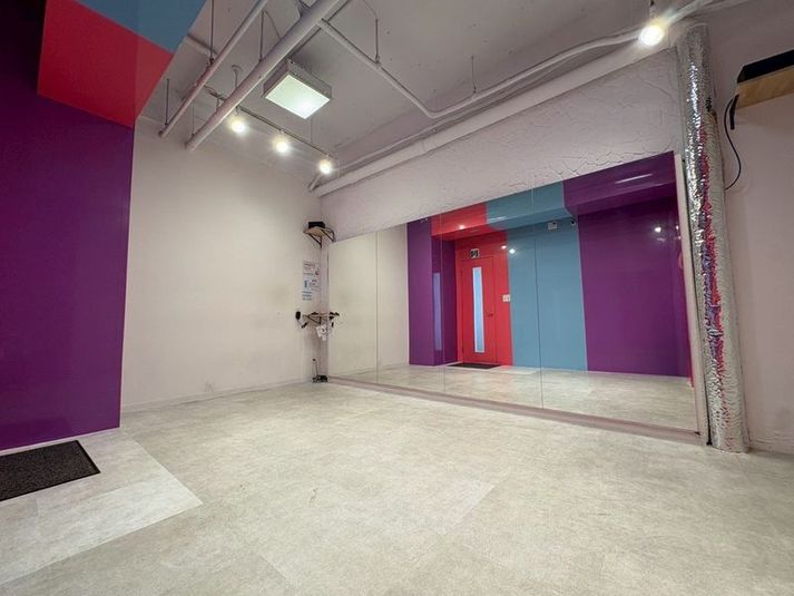 Cst  - 渋谷宮下PARK レンタルスタジオ STUDIO BUZZ