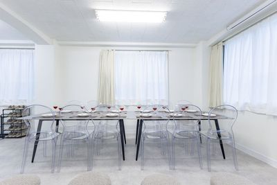ダイニングには12名様ご着席いただけます✨ - Room Gray (ルームグレー) 新橋店 Room Gray (ルームグレー) 新橋店（〜10名様）の室内の写真