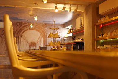 16席のカウンター - Immersiveone～イマーシブワン～ イマーシブワン宇都宮の室内の写真