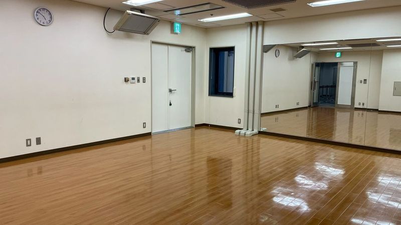 【心斎橋駅・長堀駅より徒歩4分の好立地♪】 - TIME SHARING 大阪 コナミスポーツクラブ 心斎橋 STUDIO3の室内の写真