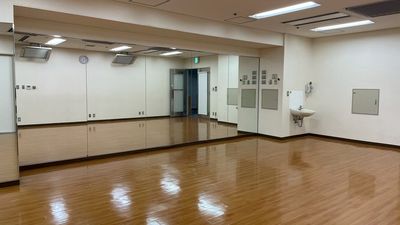 【ダンスレッスン、ヨガ、ピラティスなどにご活用ください！】 - TIME SHARING 大阪 コナミスポーツクラブ 心斎橋 STUDIO3の室内の写真