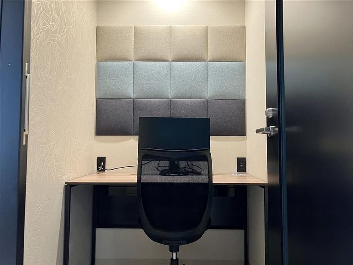 H¹T八重洲 ROOM W 24（7F）の室内の写真